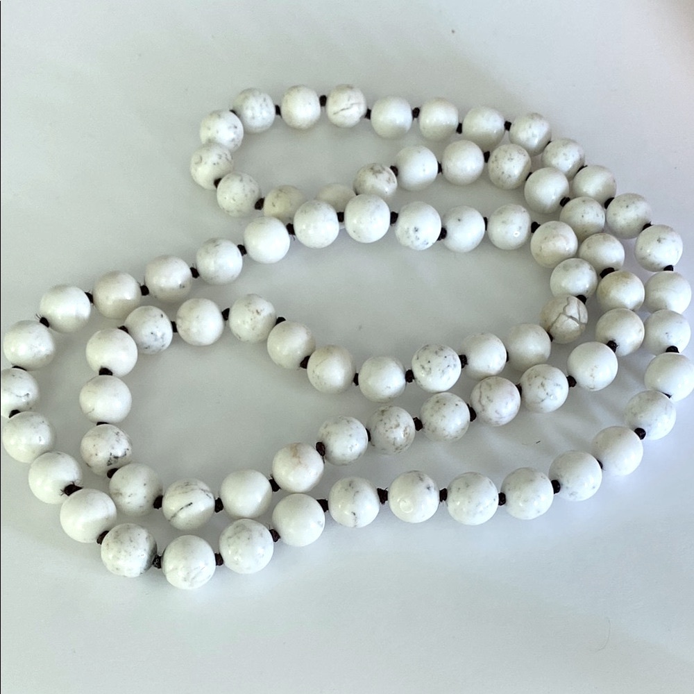 Natural Howlite Bead Necklace